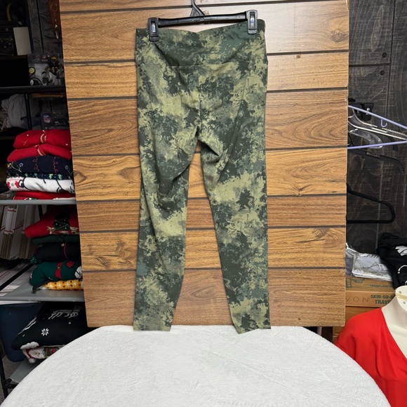 No Boundaries size large (12-14)  Camouflage Leggings NWT - Picture 5 of 7